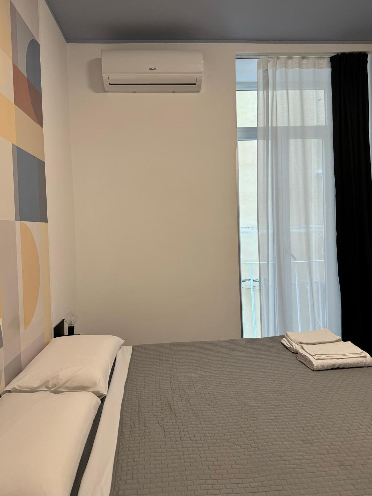 Sleep Inn Toledo - Self Check-In Наполи Екстериор снимка